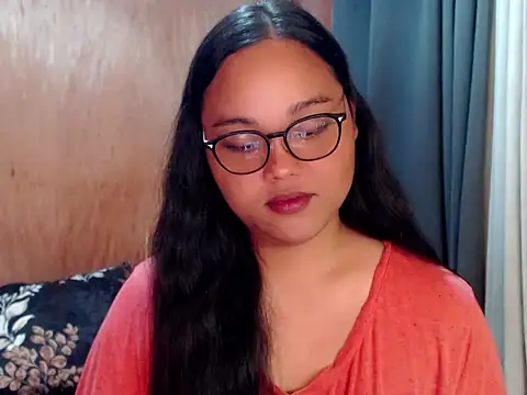  Lylia online show from 5, 10, 2025