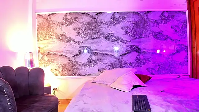 Snapshot of miss_daphnevega chatting on 3, 12, 2025 miss daphnevega online show from 3, 12, 2025