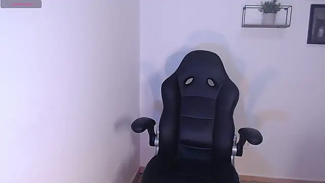 Cleogh  online show from 10, 2, 2026