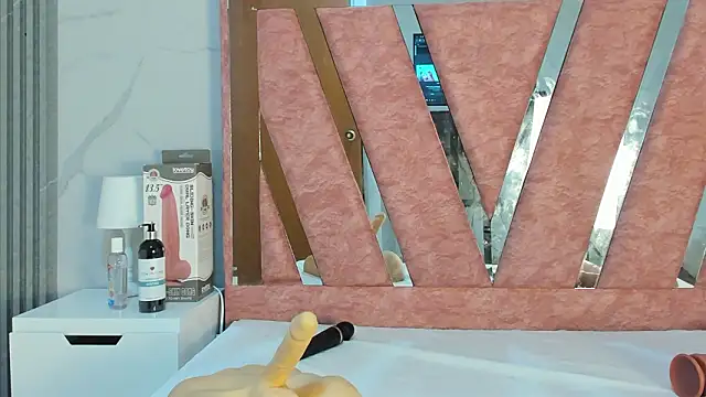 Wonderkloe  online show from 27, 2, 2026