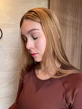 Nikii   online show from 19, 1, 2026