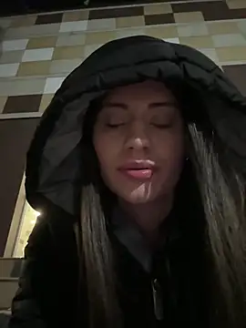 Isabella21  online show from 5, 3, 2026