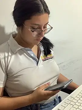 Velma star online show from 12, 9, 2025