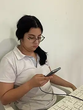 Velma star online show from 9, 10, 2025