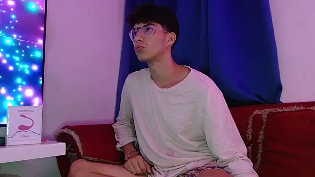 Dylann west online show from 7, 3, 2026