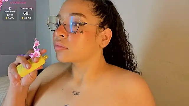 CloeBunny  online show from 8, 2, 2026