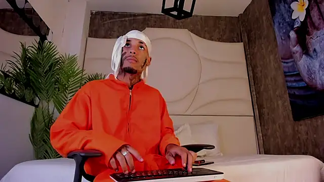 Thiagoferreti online show from 31, 10, 2025