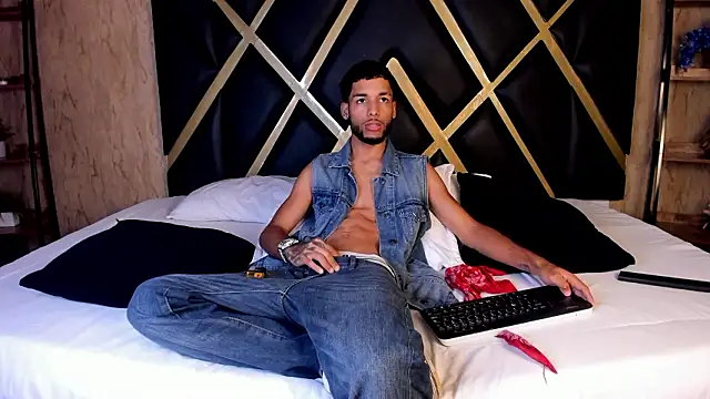 Thiagoferreti online show from 3, 2, 2026