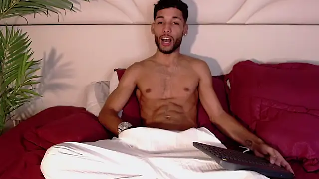 Thiagoferreti online show from 25, 3, 2026