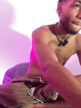 Thiagoferreti online show from 4, 6, 2026
