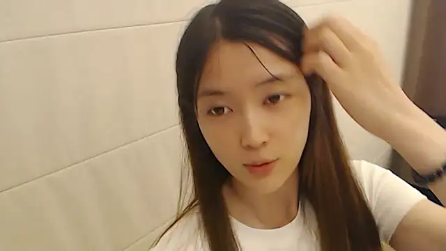 Snapshot of Mimi-cnbaby chatting on 14, 5, 2026 Mimi-cnbaby online show from 14, 5, 2026
