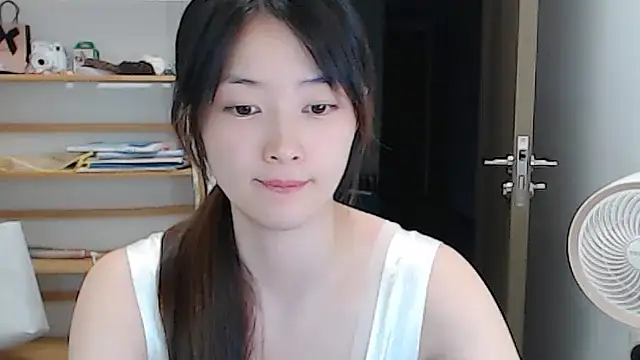 Snapshot of Mimi-cnbaby chatting on 17, 5, 2026 Mimi-cnbaby online show from 17, 5, 2026