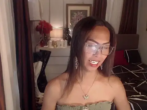 Snapshot of Nathalieheartt chatting on 8, 6, 2026 Nathalieheartt online show from 8, 6, 2026