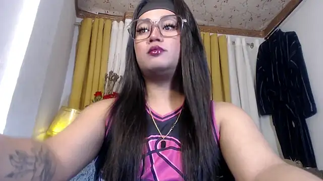 Snapshot of YourSweet-mich chatting on 16, 5, 2026 YourSweet-mich online show from 16, 5, 2026