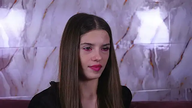 sukie spooky online show from 4, 10, 2025