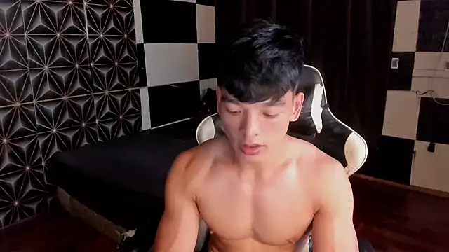 AsianHotBODYY online show from 4, 12, 2025