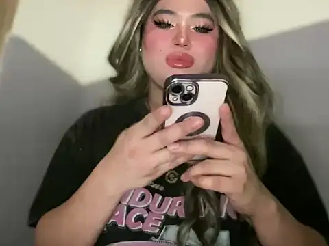 Naughtyrosecum online show from 5, 12, 2025