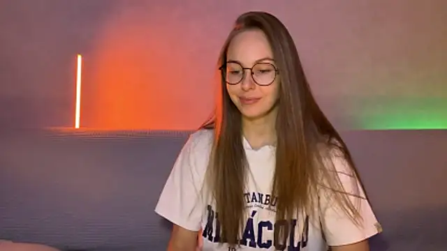 Snapshot of Oralaa1 chatting on 11, 2, 2026 Oralaa1 online show from 11, 2, 2026