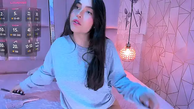 HannaCollins  online show from 14, 12, 2025