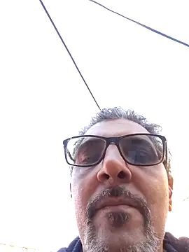 Snapshot of RobertoVip77 chatting on 20, 10, 2025 RobertoVip77 online show from 20, 10, 2025