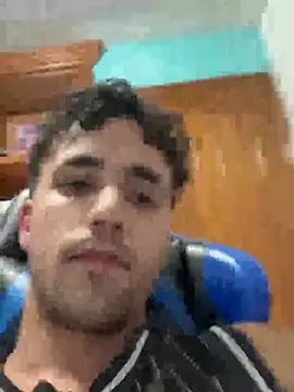 Snapshot of aavrdvh33 chatting on 2, 4, 2026 aavrdvh33 online show from 2, 4, 2026