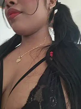Snapshot of Michell_em chatting on 25, 5, 2026 Michell em online show from 25, 5, 2026