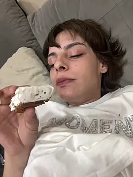 sweetchery999999 online show from 21, 9, 2025