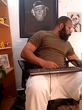 Snapshot of King_Malik chatting on 7, 11, 2025 King Malik online show from 7, 11, 2025