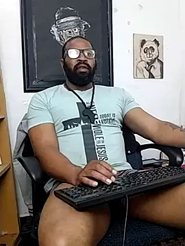 Snapshot of King_Malik chatting on 14, 11, 2025 King Malik online show from 14, 11, 2025