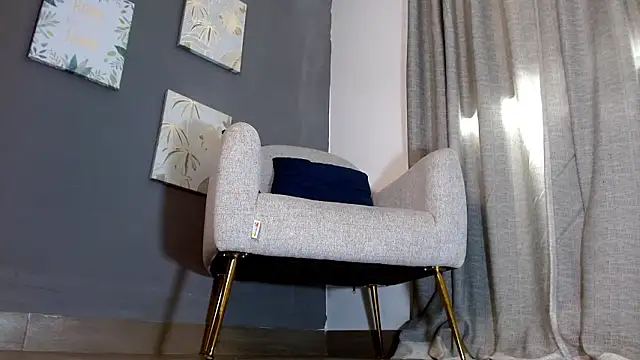 Snapshot of emily_ox0 chatting on 13, 2, 2026 emily ox0 online show from 13, 2, 2026