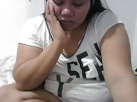 Snapshot of xxwild_pussyxx chatting on 25, 4, 2026 xxwild pussyxx online show from 25, 4, 2026
