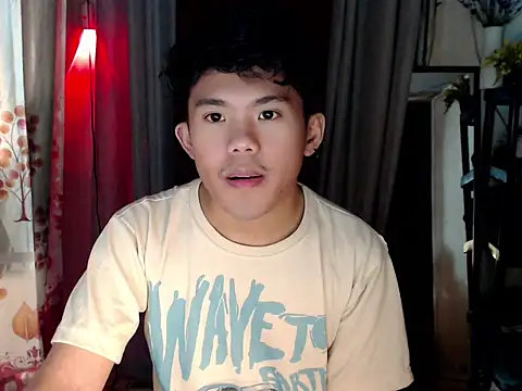 Snapshot of twink_asianbunny chatting on 28, 9, 2025 twink asianbunny online show from 28, 9, 2025