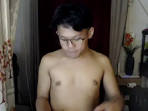 Snapshot of twink_asianbunny chatting on 17, 10, 2025 twink asianbunny online show from 17, 10, 2025