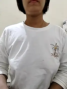 Snapshot of love_sexy090 chatting on 13, 11, 2025 love sexy090 online show from 13, 11, 2025