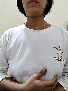 Snapshot of love_sexy090 chatting on 18, 11, 2025 love sexy090 online show from 18, 11, 2025