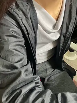 Mina048 online show from 15, 12, 2025