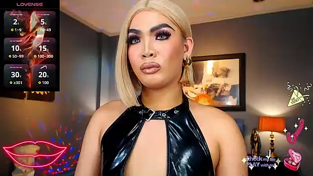 FridaHumphrey online show from 10, 9, 2025