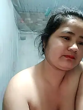 Snapshot of BigBoobs186 chatting on 20, 10, 2025 BigBoobs186 online show from 20, 10, 2025