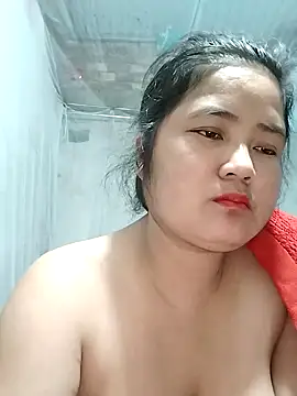 Snapshot of BigBoobs186 chatting on 24, 10, 2025 BigBoobs186 online show from 24, 10, 2025