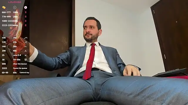 KarlBoss1 online show from 13, 10, 2025