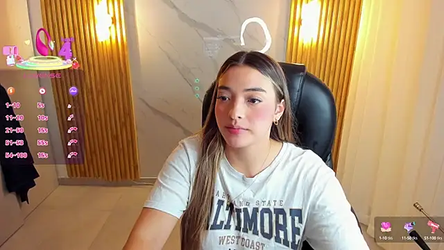 Snapshot of KYLIE_JONES6 chatting on 18, 9, 2025 KYLIE JONES6 online show from 18, 9, 2025