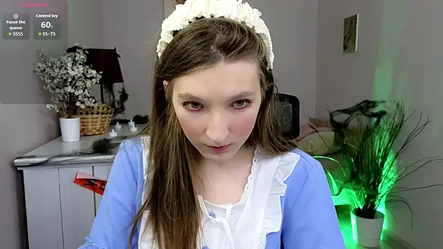 Mia Myles online show from 31, 10, 2025