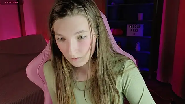 Mia Myles online show from 5, 12, 2025