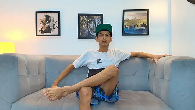 PRETTY SEX1 online show from 16, 1, 2026