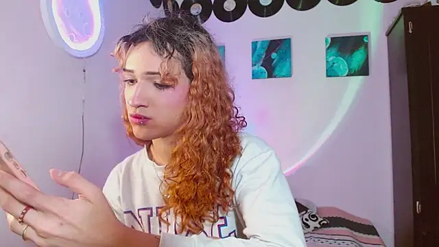 meghan devil  online show from 20, 11, 2025