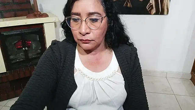 Grace mature milf online show from 18, 12, 2025