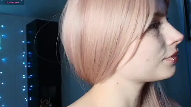 PieraMarch online show from 8, 10, 2025