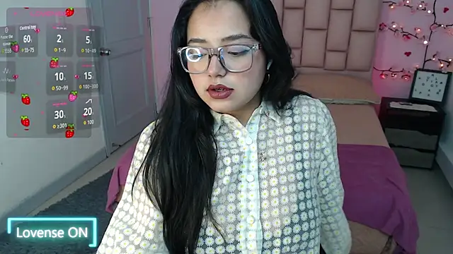 Snapshot of SofiDoll_cg chatting on 21, 11, 2025 SofiDoll cg online show from 21, 11, 2025