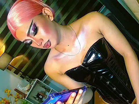 Queen yasii 88 online show from 17, 5, 2026
