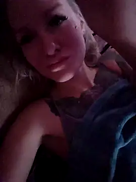 Snapshot of KateMonroe chatting on 30, 11, 2025 KateMonroe online show from 30, 11, 2025